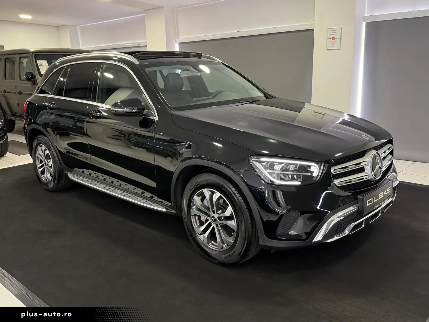MERCEDES-BENZ GLC 220 d 9G 4M  PANO LED SHZ CARPLAY 1.HAND