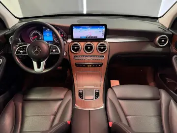 MERCEDES-BENZ GLC 220 d 9G 4M  PANO LED SHZ CARPLAY 1.HAND