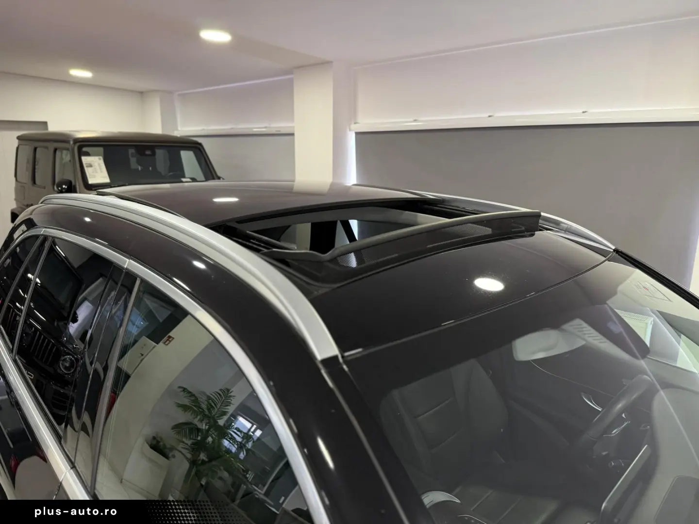 MERCEDES-BENZ GLC 220 d 9G 4M  PANO LED SHZ CARPLAY 1.HAND