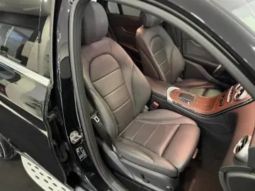 MERCEDES-BENZ GLC 220 d 9G 4M  PANO LED SHZ CARPLAY 1.HAND