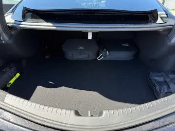 MERCEDES-BENZ CLE 300e AMG PREM  LEDER HuD BUR PAN KEYL