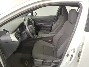 Toyota C-HR 1 8 Hybrid C-ENTER