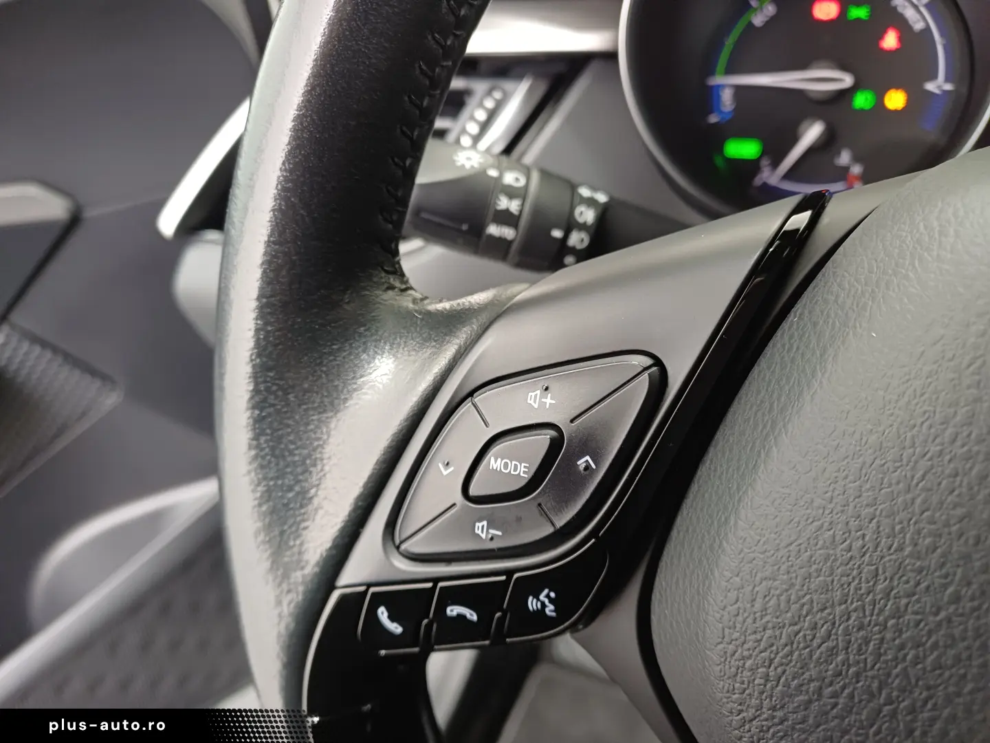 Toyota C-HR 1 8 Hybrid C-ENTER