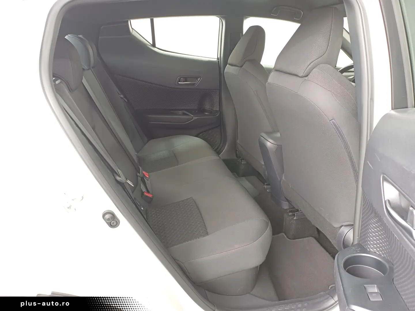 Toyota C-HR 1 8 Hybrid C-ENTER