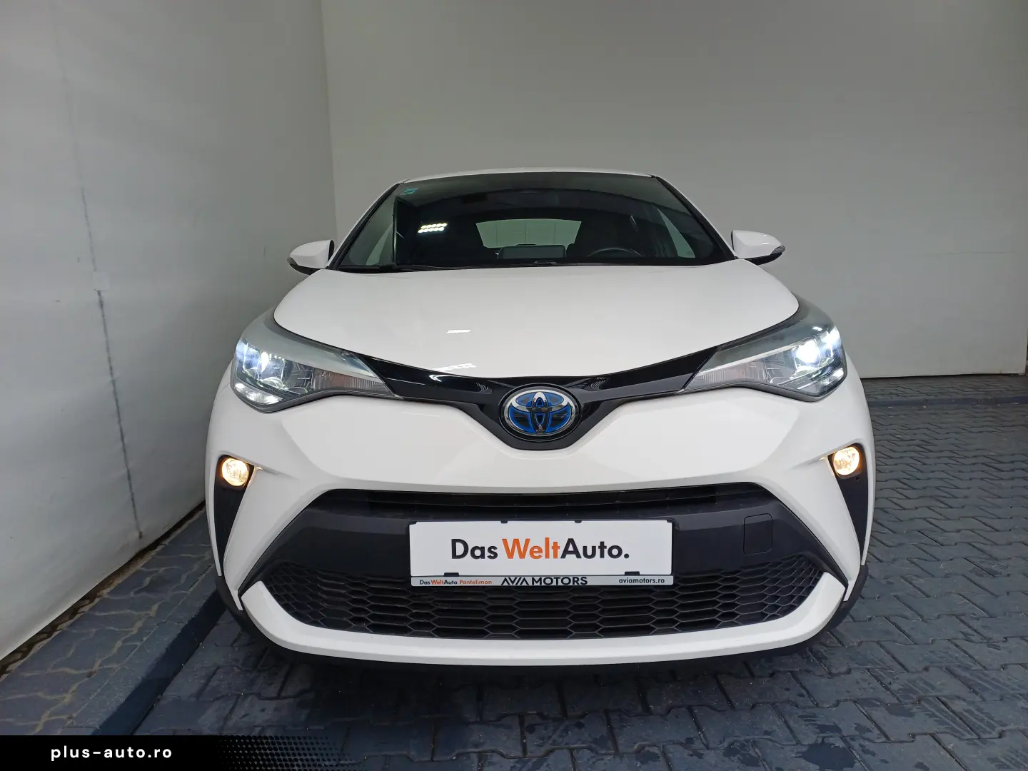 Toyota C-HR 1 8 Hybrid C-ENTER
