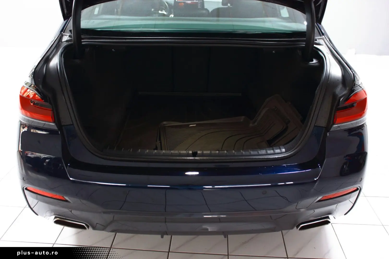 BMW 540dA Limo xDrive~M-SPORTPAKET UNFALLFREI DEUTS