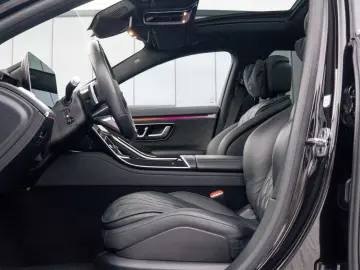 Mercedes-Benz S 580 Lang AMG Remote Park Pan