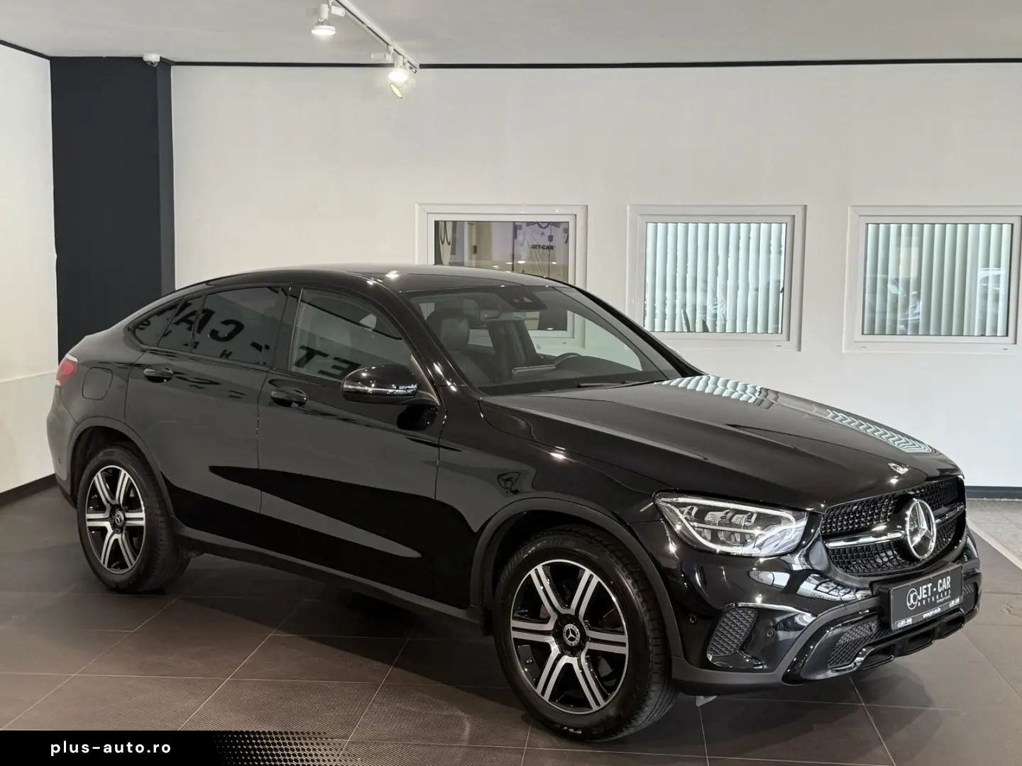 MERCEDES-BENZ GLC 220 d 4Matic  1.Hand-Digital-AHK-Night