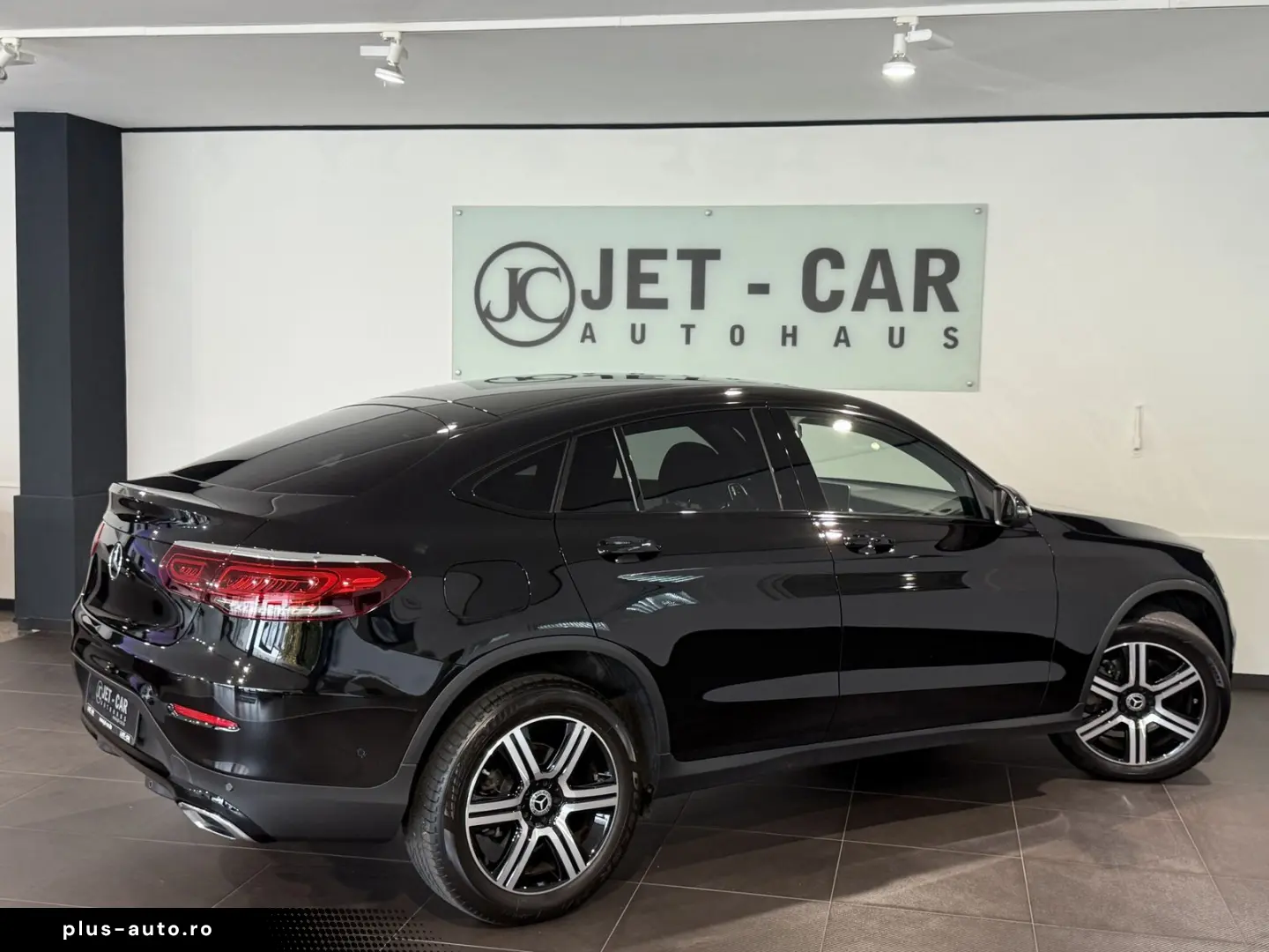 MERCEDES-BENZ GLC 220 d 4Matic  1.Hand-Digital-AHK-Night