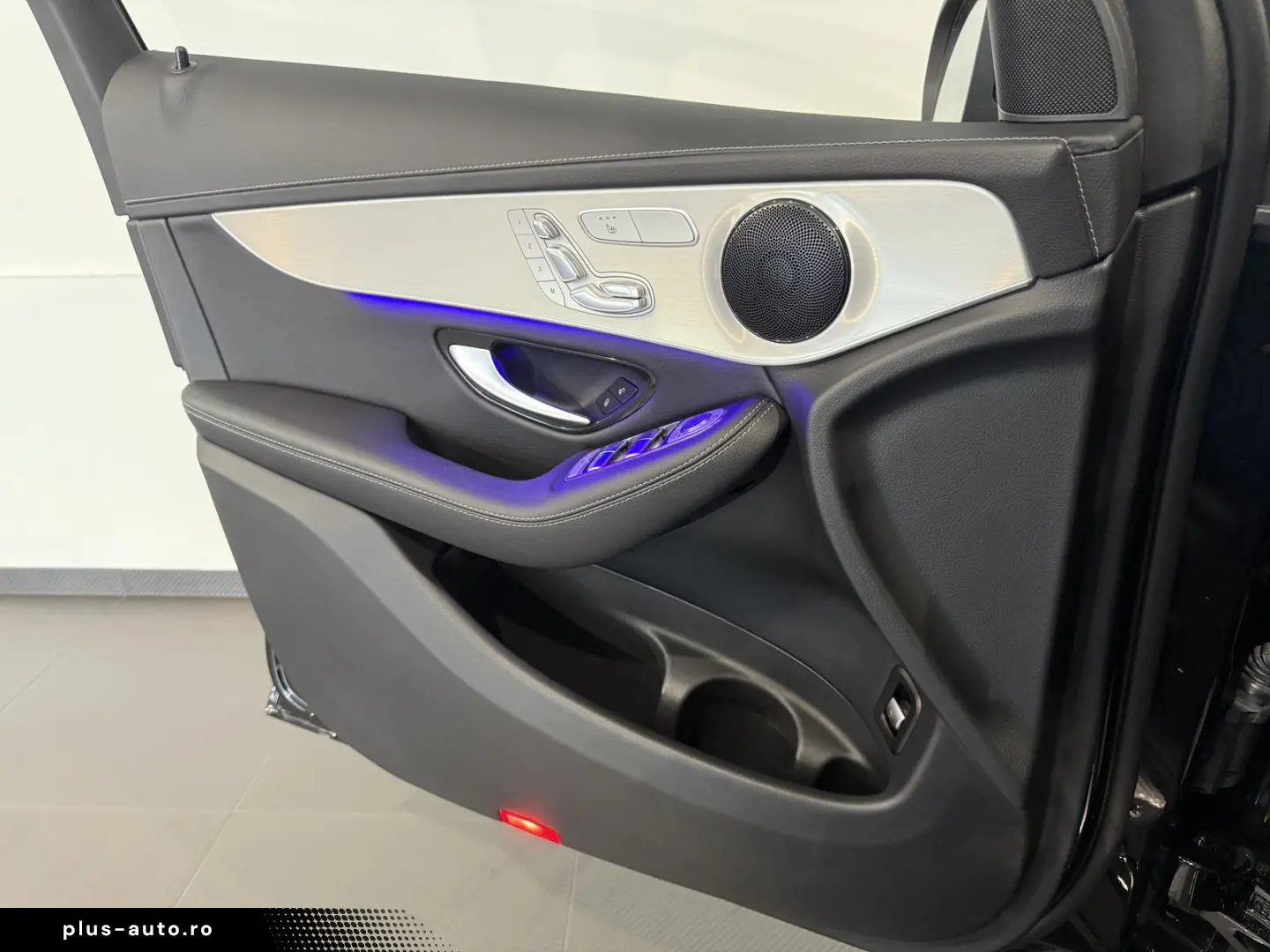 MERCEDES-BENZ GLC 220 d 4Matic  1.Hand-Digital-AHK-Night