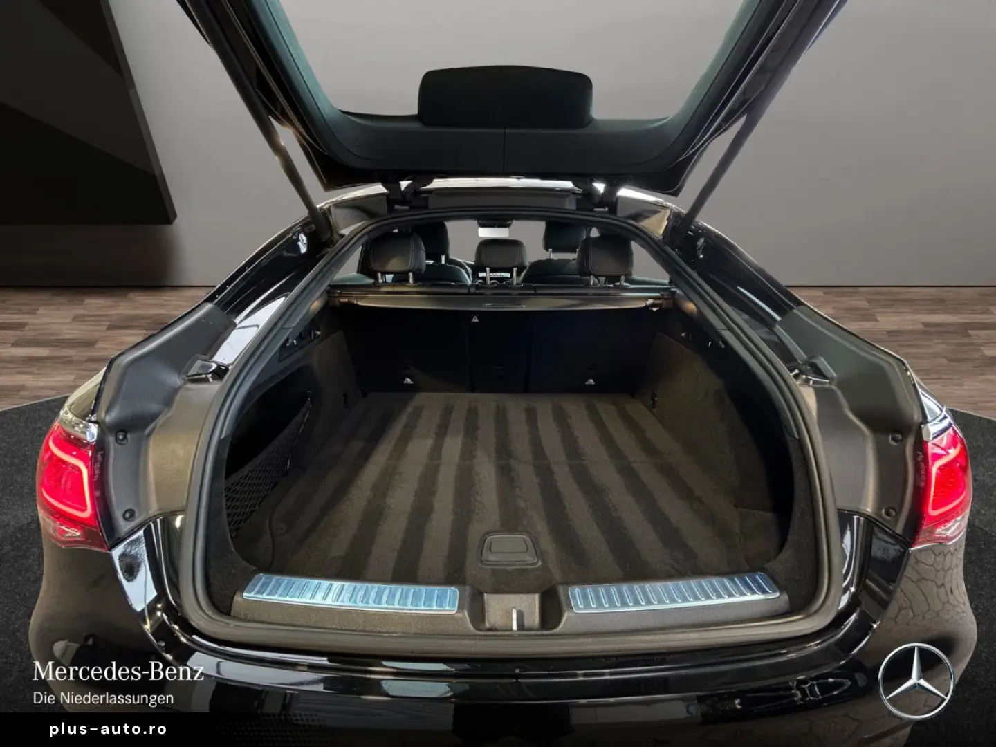 MERCEDES-BENZ GLC 220 d 4M Cp AMG MBUX Navi  FAP 360&hellip;