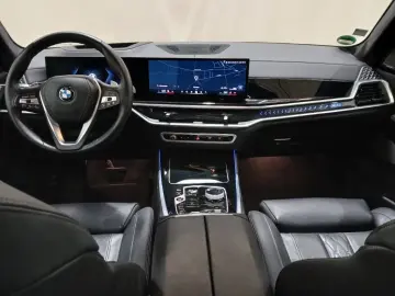 BMW X5 xDr30d  UVP 125.440€ MASSAGE LUFT STHZG TRITT