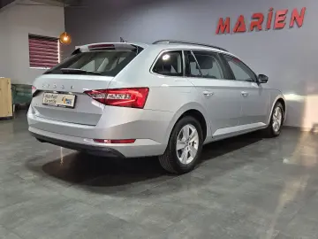 SKODA Superb 2.0 TDI DSG LED NAVI VIRTUAL KAMERA