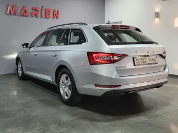 SKODA Superb 2.0 TDI DSG LED NAVI VIRTUAL KAMERA