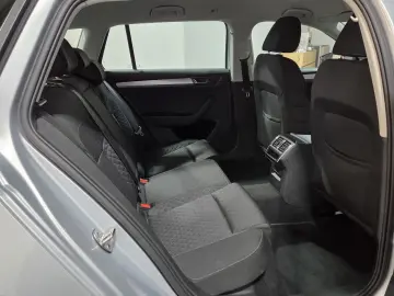 SKODA Superb 2.0 TDI DSG LED NAVI VIRTUAL KAMERA