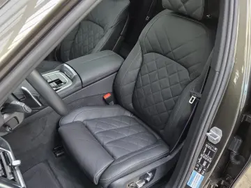 BMW X6 xDrive30d M Sport Pro 22Zoll Pano ACC 360