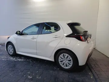 Toyota Yaris 1 5 VVT-i Hybrid Active Drive