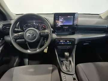 Toyota Yaris 1 5 VVT-i Hybrid Active Drive