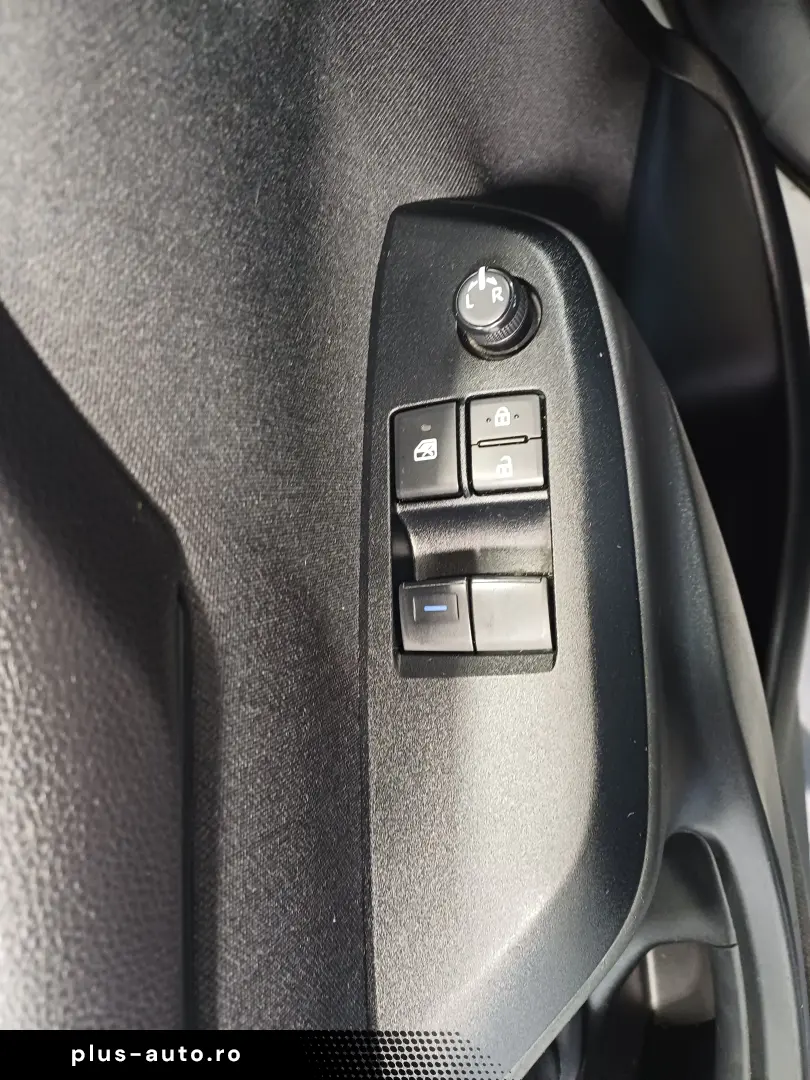 Toyota Yaris 1 5 VVT-i Hybrid Active Drive