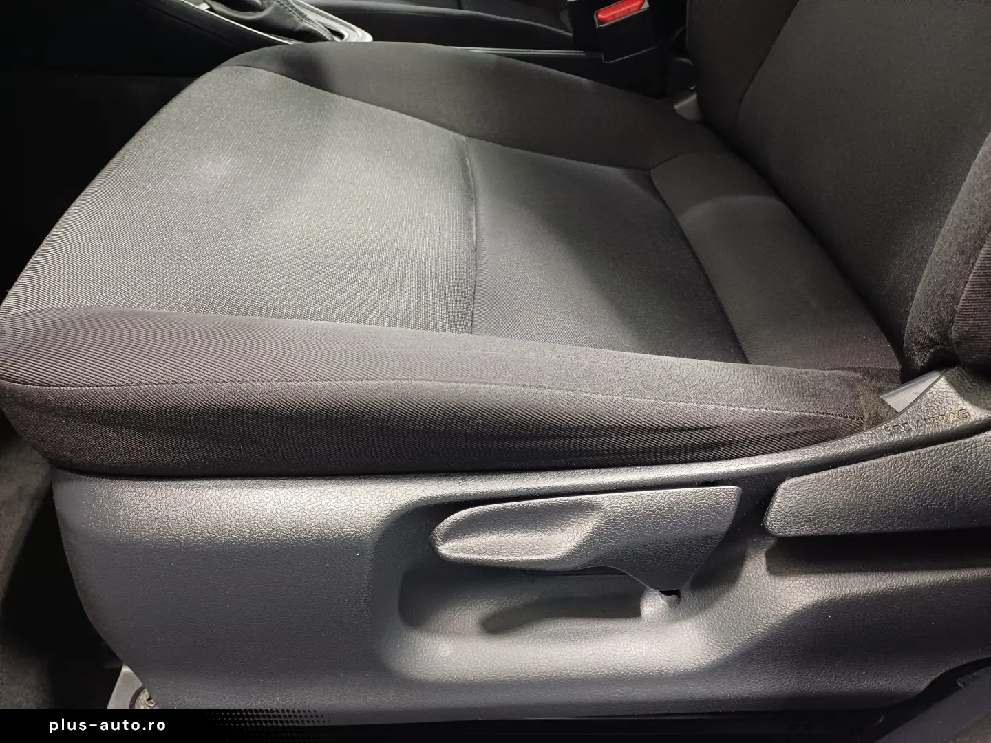 Toyota Yaris 1 5 VVT-i Hybrid Active Drive