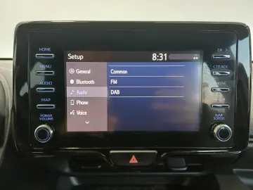 Toyota Yaris 1 5 VVT-i Hybrid Active Drive