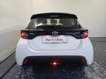 Toyota Yaris 1 5 VVT-i Hybrid Active Drive