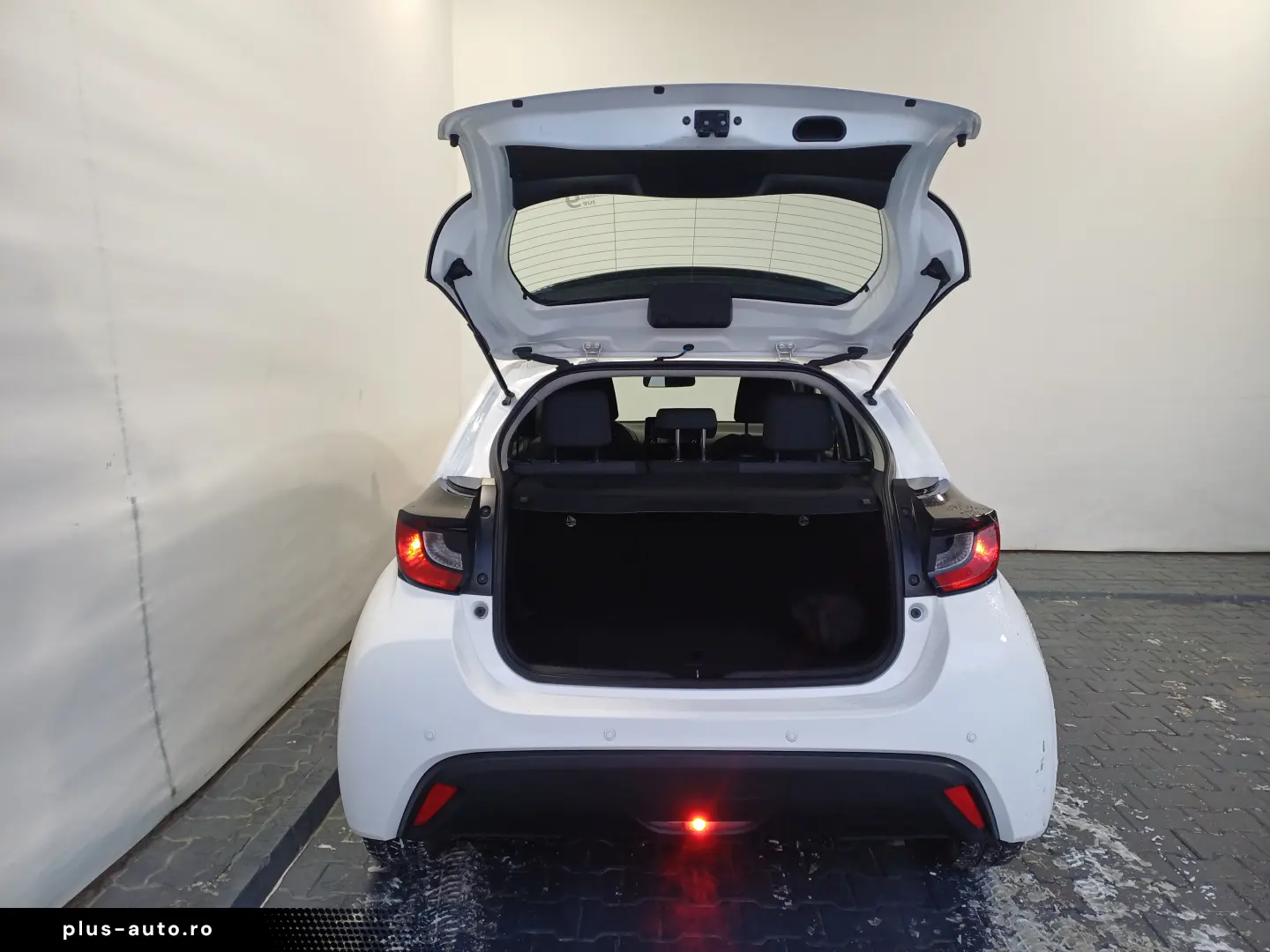 Toyota Yaris 1 5 VVT-i Hybrid Active Drive