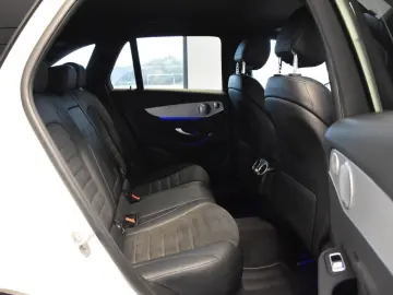 MERCEDES-BENZ GLC 300 d 4Matic 9G AMG LINE DIG.TACHO&hellip;
