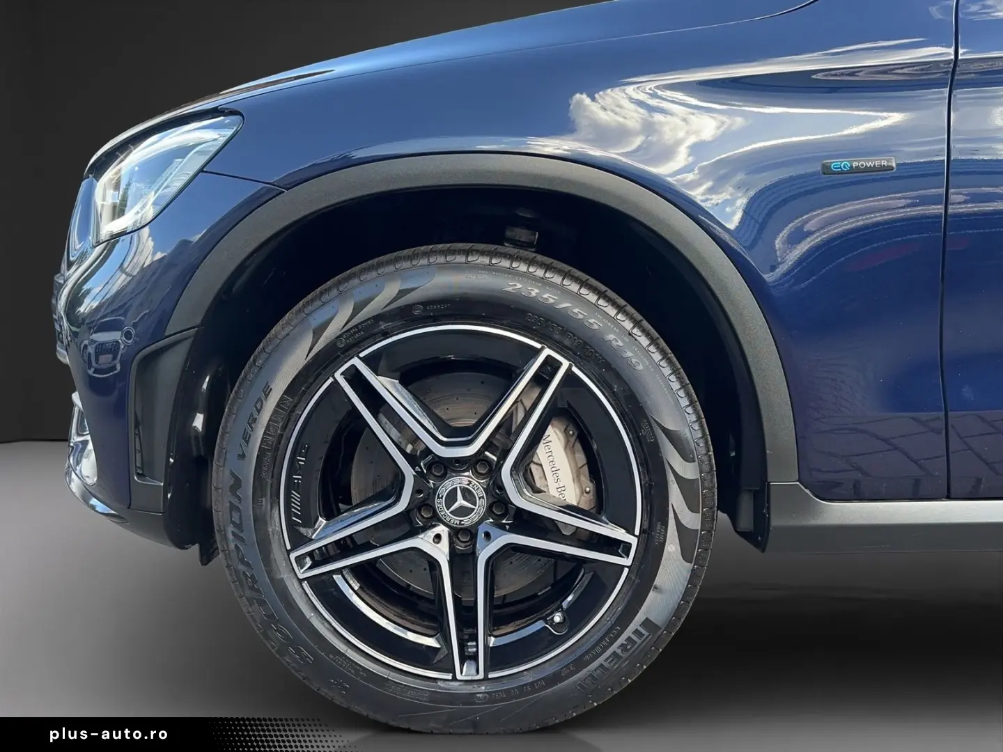 MERCEDES-BENZ GLC 300 de AMG