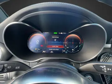 MERCEDES-BENZ GLC 300 de AMG