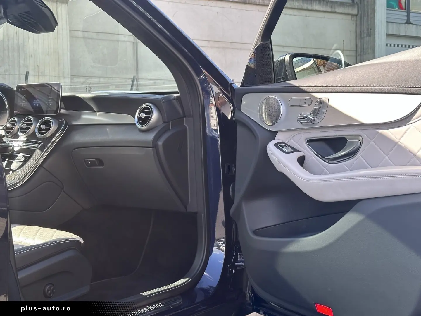 MERCEDES-BENZ GLC 300 de AMG