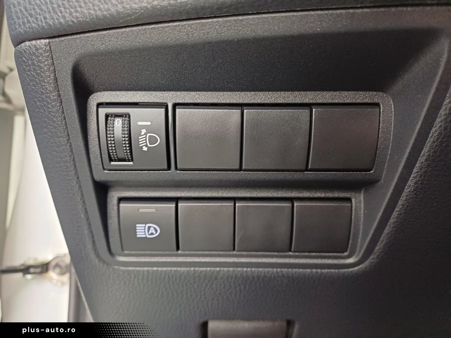 Toyota Yaris 1 5 VVT-i Hybrid Active Drive