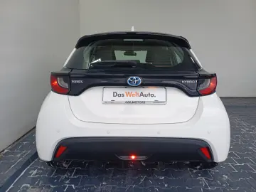 Toyota Yaris 1 5 VVT-i Hybrid Active Drive