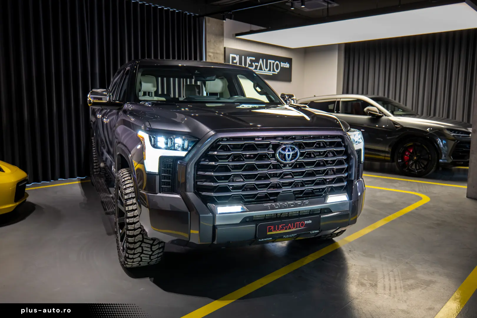 Toyota Tundra Hybrid Capstone CrewMax 5.5 Magnetic Gray