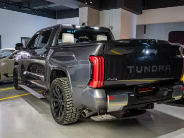 Toyota Tundra Hybrid Capstone CrewMax 5.5 Magnetic Gray