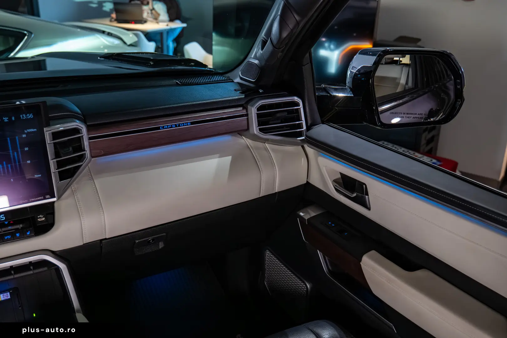 Toyota Tundra Hybrid Capstone CrewMax 5.5 Magnetic Gray