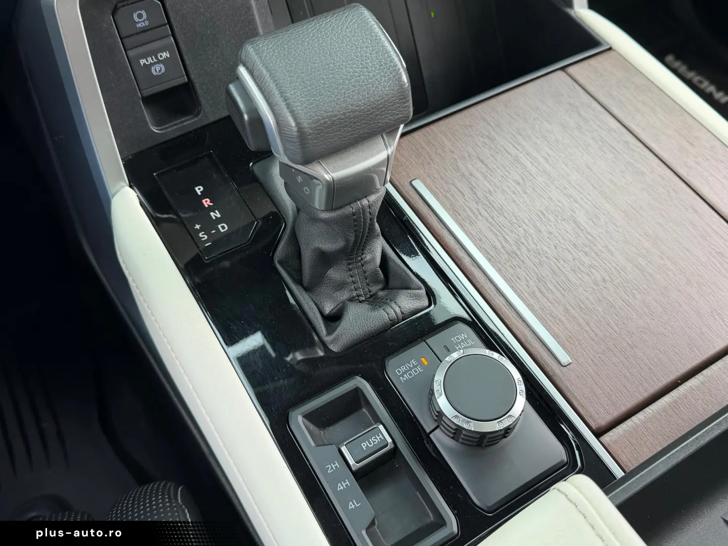 Toyota Tundra Hybrid Capstone CrewMax 5.5 Magnetic Gray