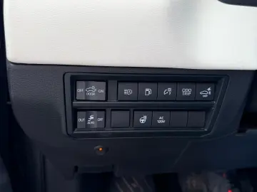 Toyota Tundra Hybrid Capstone CrewMax 5.5 Magnetic Gray