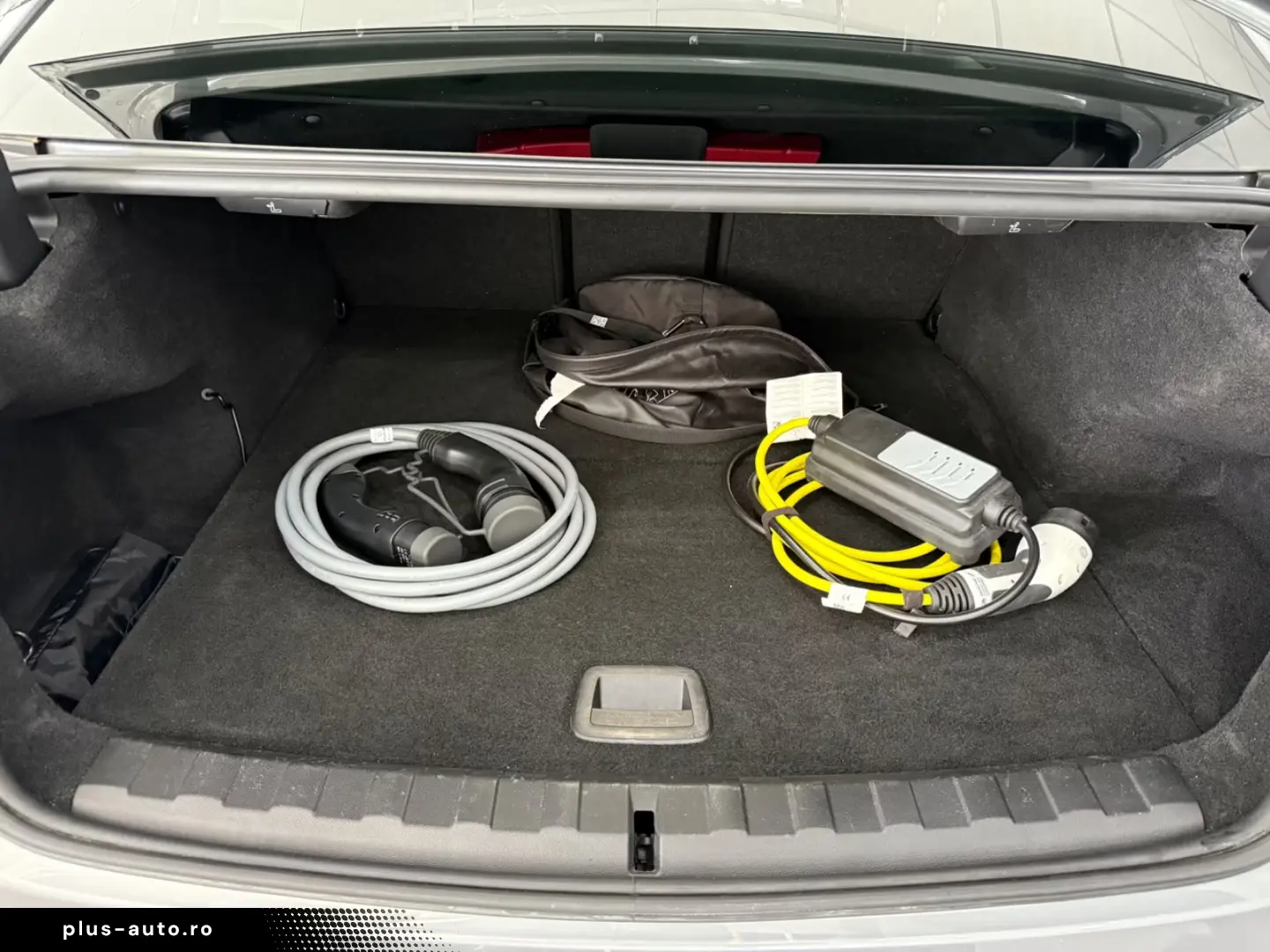 BMW 330e G80 M-PAKET ACC MEMORY KAMERA KEYLESS