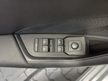 Škoda Octavia Combi STYLE 2.0 TDI DSG