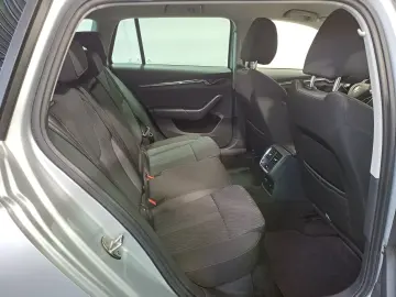 Škoda Octavia Combi STYLE 2.0 TDI DSG