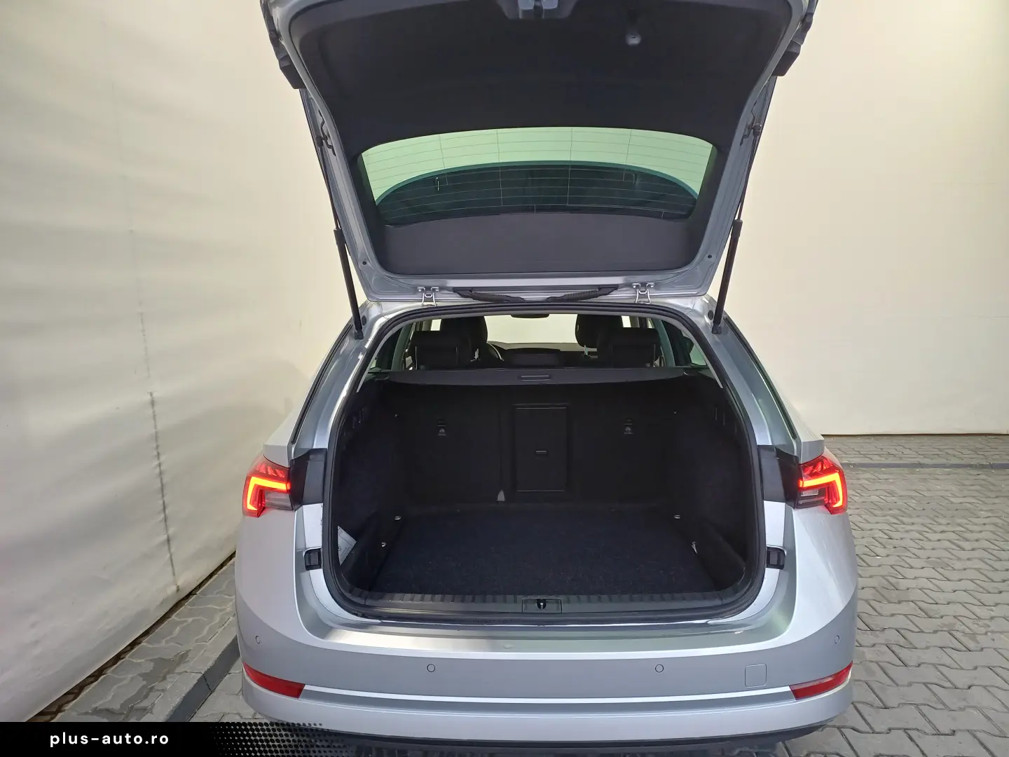 Škoda Octavia Combi STYLE 2.0 TDI DSG