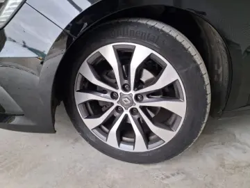 RENAULT MEGANE 1.3 TCe 140CP Intens EDC