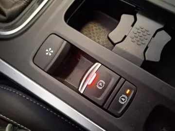 RENAULT MEGANE 1.3 TCe 140CP Intens EDC