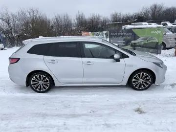 Toyota corolla hybrid