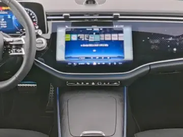 Mercedes-Benz E 300 de AMG Night 20  Superscreen