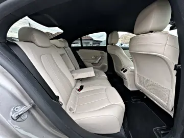 Mercedes-Benz CLA 180 7G Progressive Line Advanced