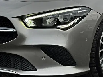 Mercedes-Benz CLA 180 7G Progressive Line Advanced