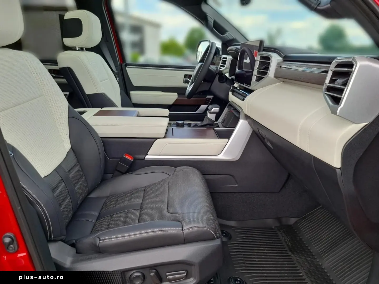 Toyota Tundra Capstone 4x4 CrewMax