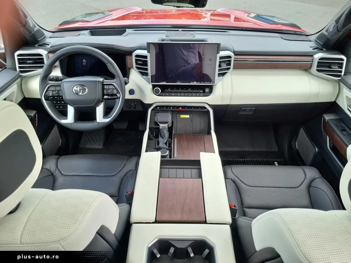 Toyota Tundra Capstone 4x4 CrewMax